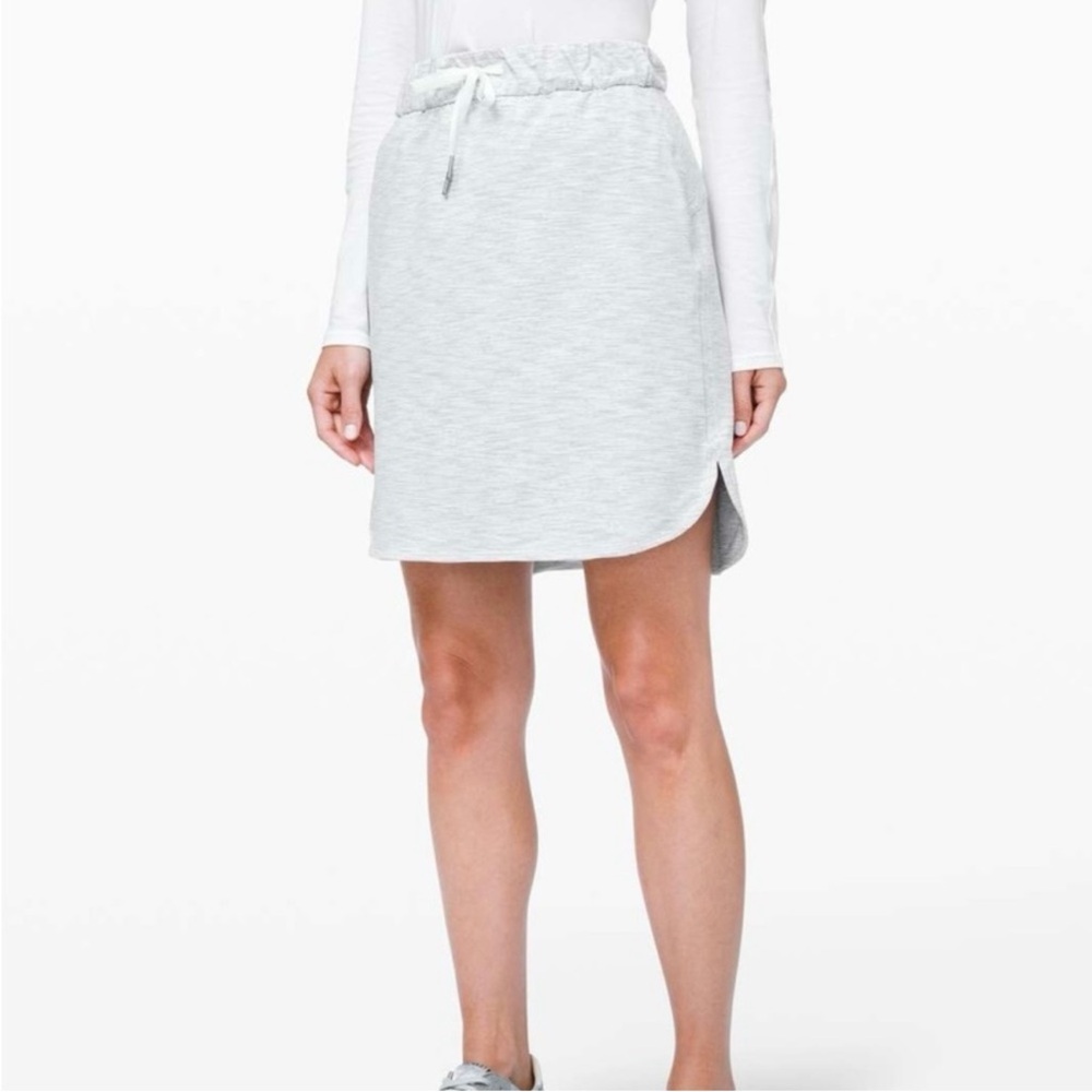lululemon athletica Light Gray Heather Drawstring A-Line Skirt